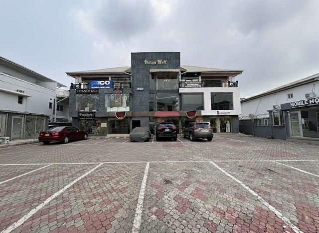 Showroom in Admiralty Road, Lagos