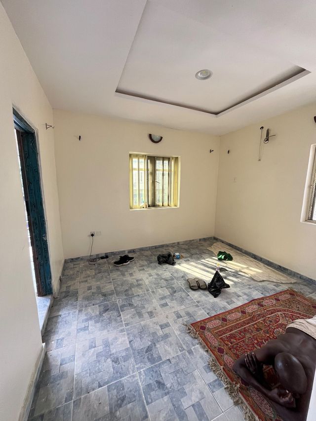 Apartment in Ologolo, Lagos