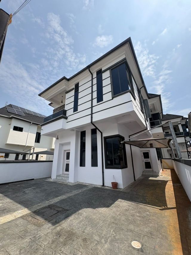 Detached in Ikota, Lagos