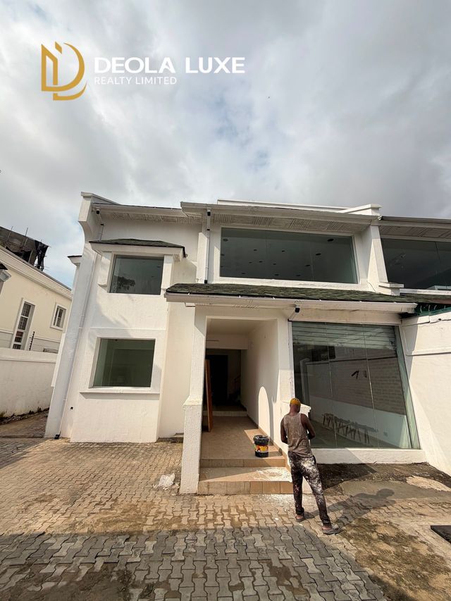 Office space in Lekki Phase 1, Lagos