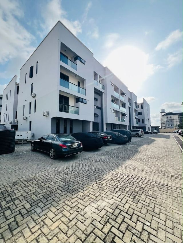 Maisonette in Ologolo, Lagos
