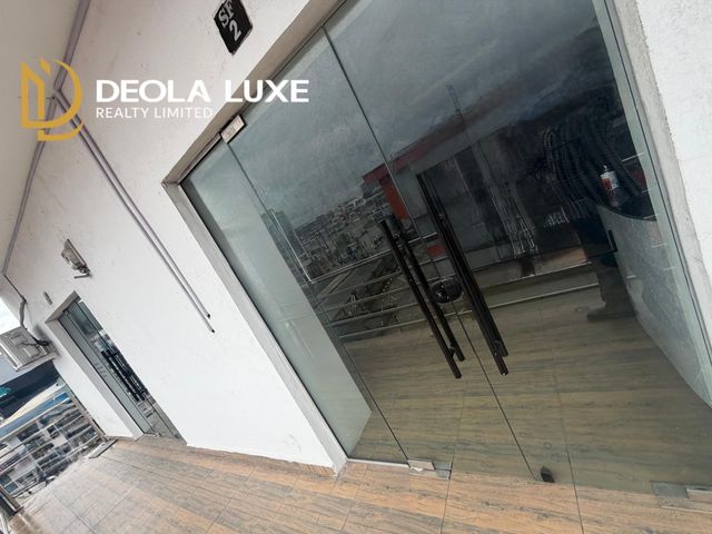 Shop in Lekki Phase 1, Lagos