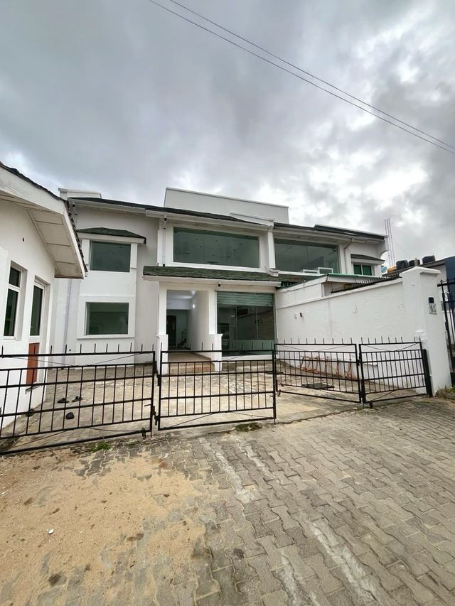 Office space in Lekki Phase 1, Lagos