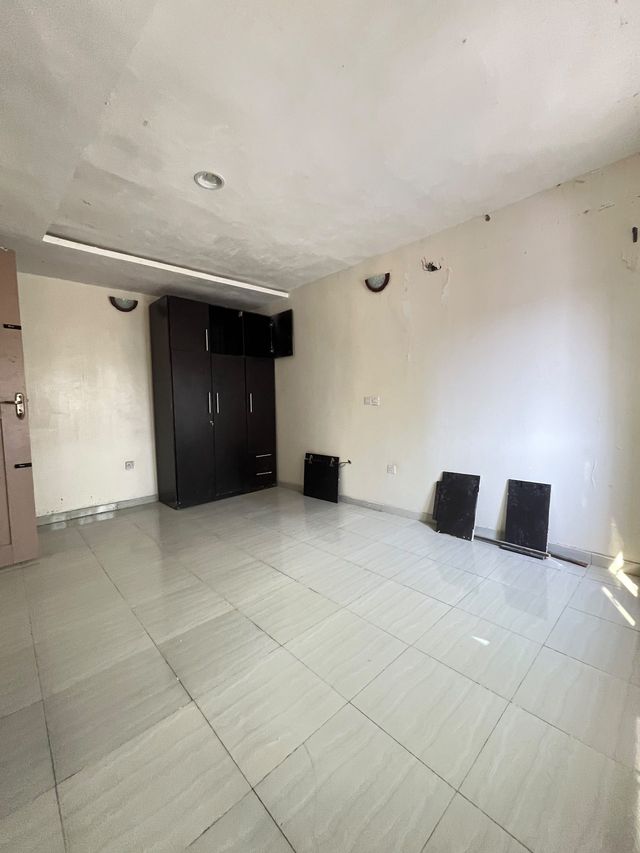Apartment in Ologolo, Lagos
